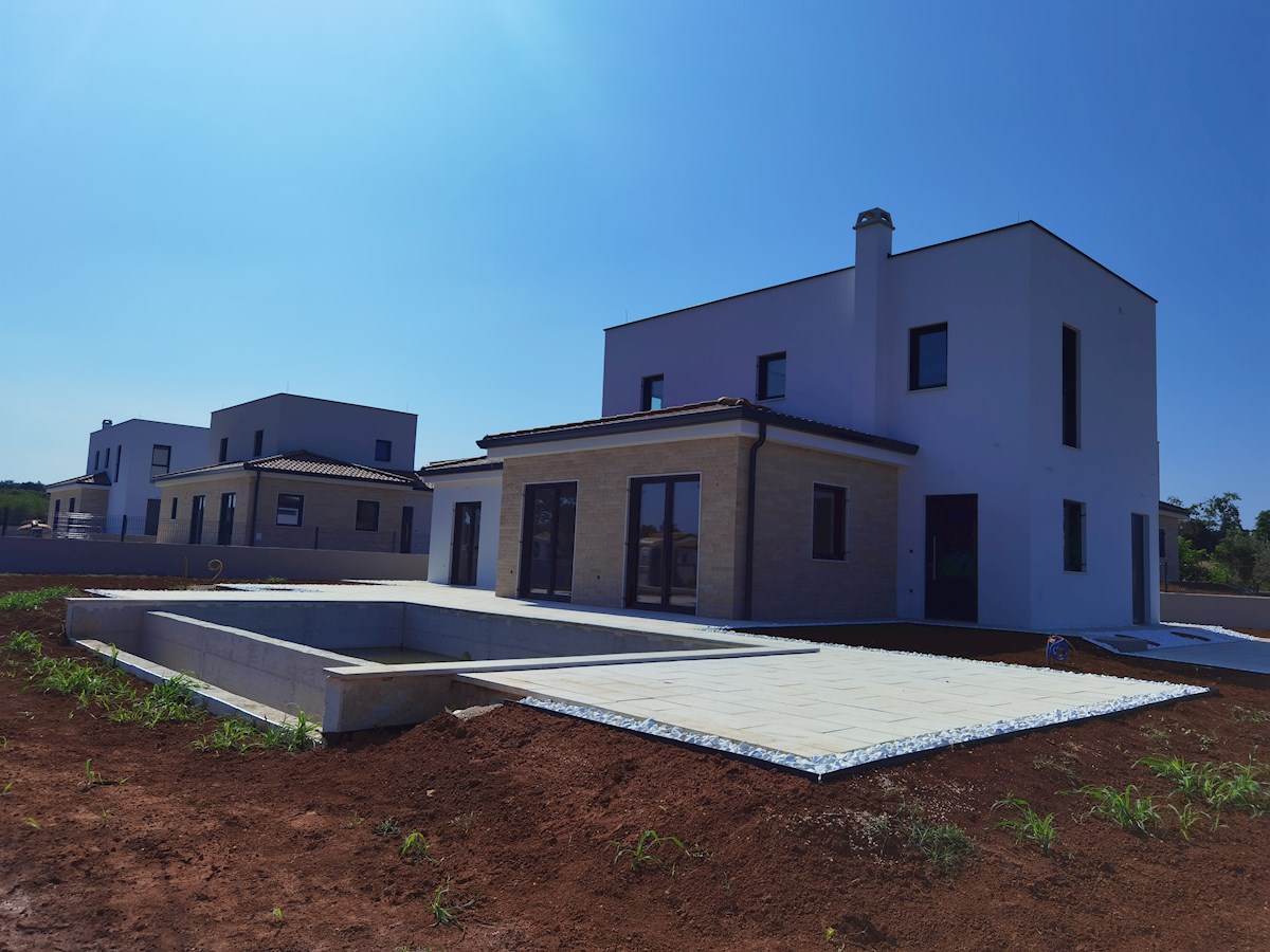 Villa moderna con piscina e vista mare - Parenzo, a 6 km dal mare