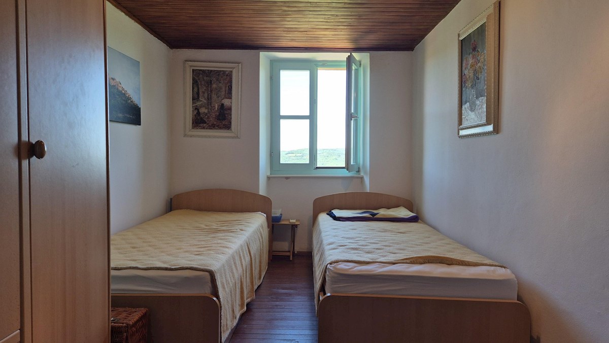 Motovun – Casa in pietra con vista panoramica e giardino