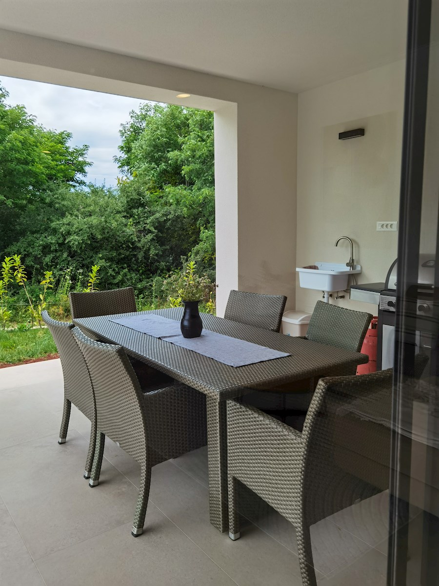 Moderna, nuova casa singola con piscina vicino a Rovigno