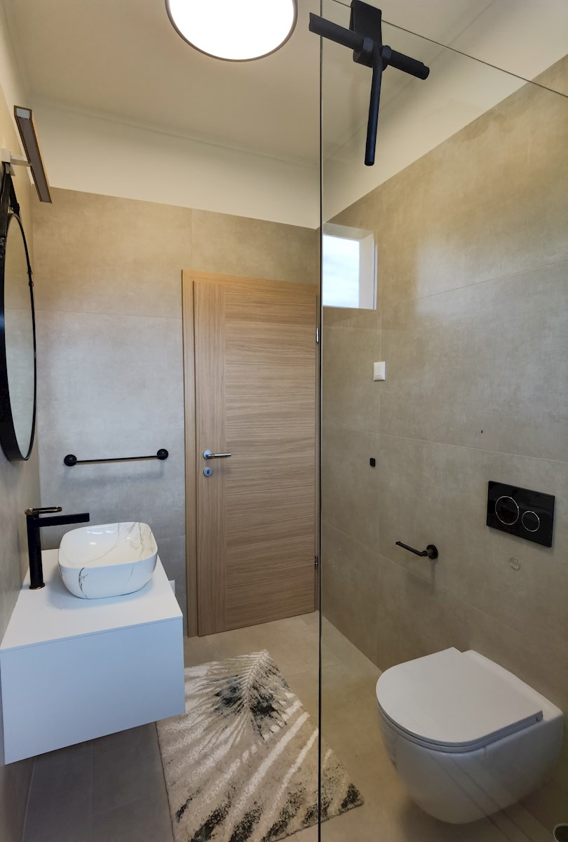 Moderna, nuova casa singola con piscina vicino a Rovigno