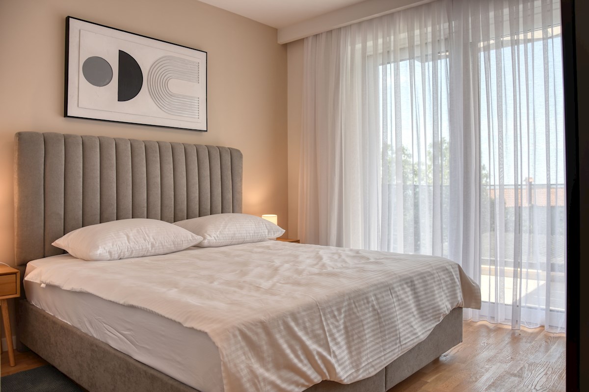 Zona Parenzo - Nuovo appartamento duplex con piscina e con vista mare