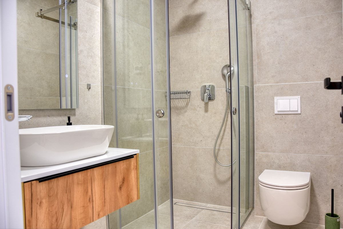 Zona Parenzo - Nuovo appartamento duplex con piscina e con vista mare