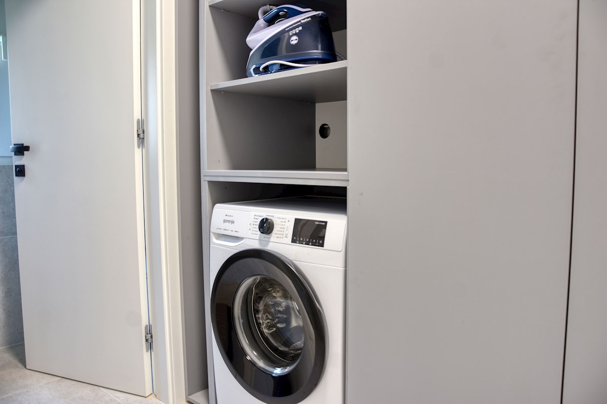 Zona Parenzo - Nuovo appartamento duplex con piscina e con vista mare