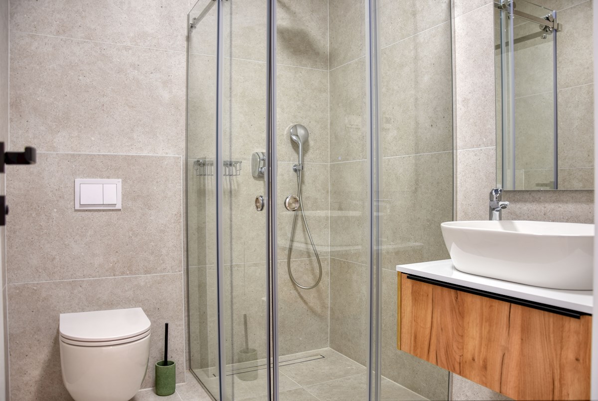 Zona Parenzo - Nuovo appartamento duplex con piscina e con vista mare