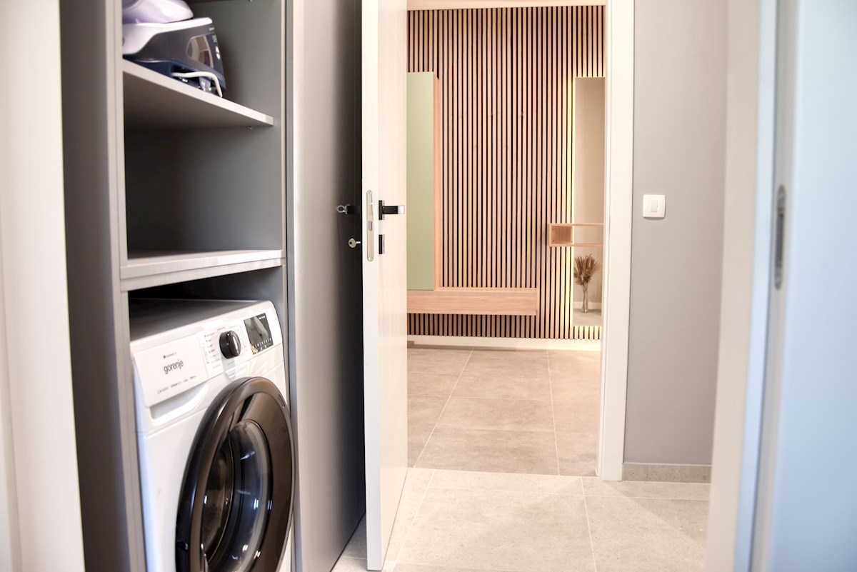 Zona Parenzo - Nuovo appartamento duplex con piscina e con vista mare