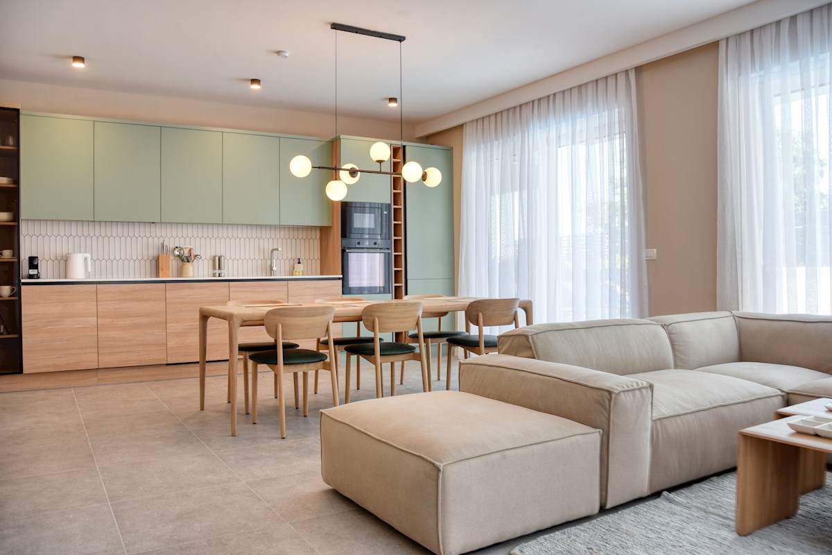 Zona Parenzo - Nuovo appartamento duplex con piscina e con vista mare