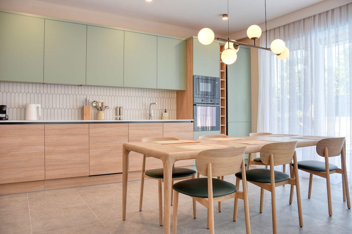 Zona Parenzo - Nuovo appartamento duplex con piscina e con vista mare