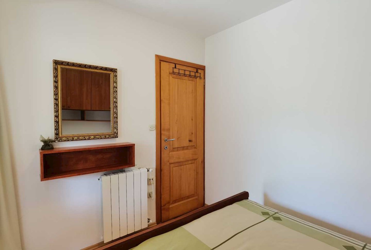 Originale e affascinante casa in pietra istriana con piscina