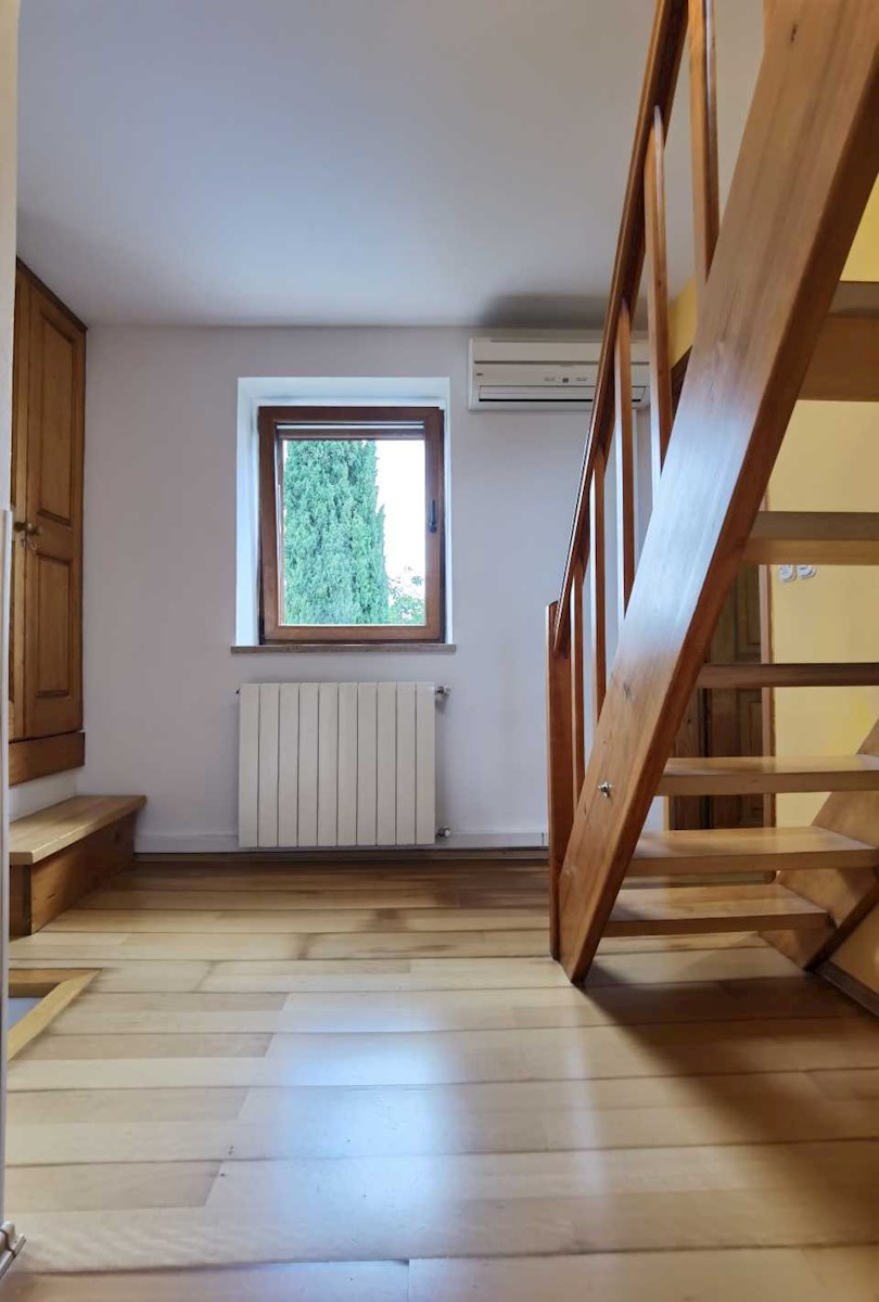 Originale e affascinante casa in pietra istriana con piscina