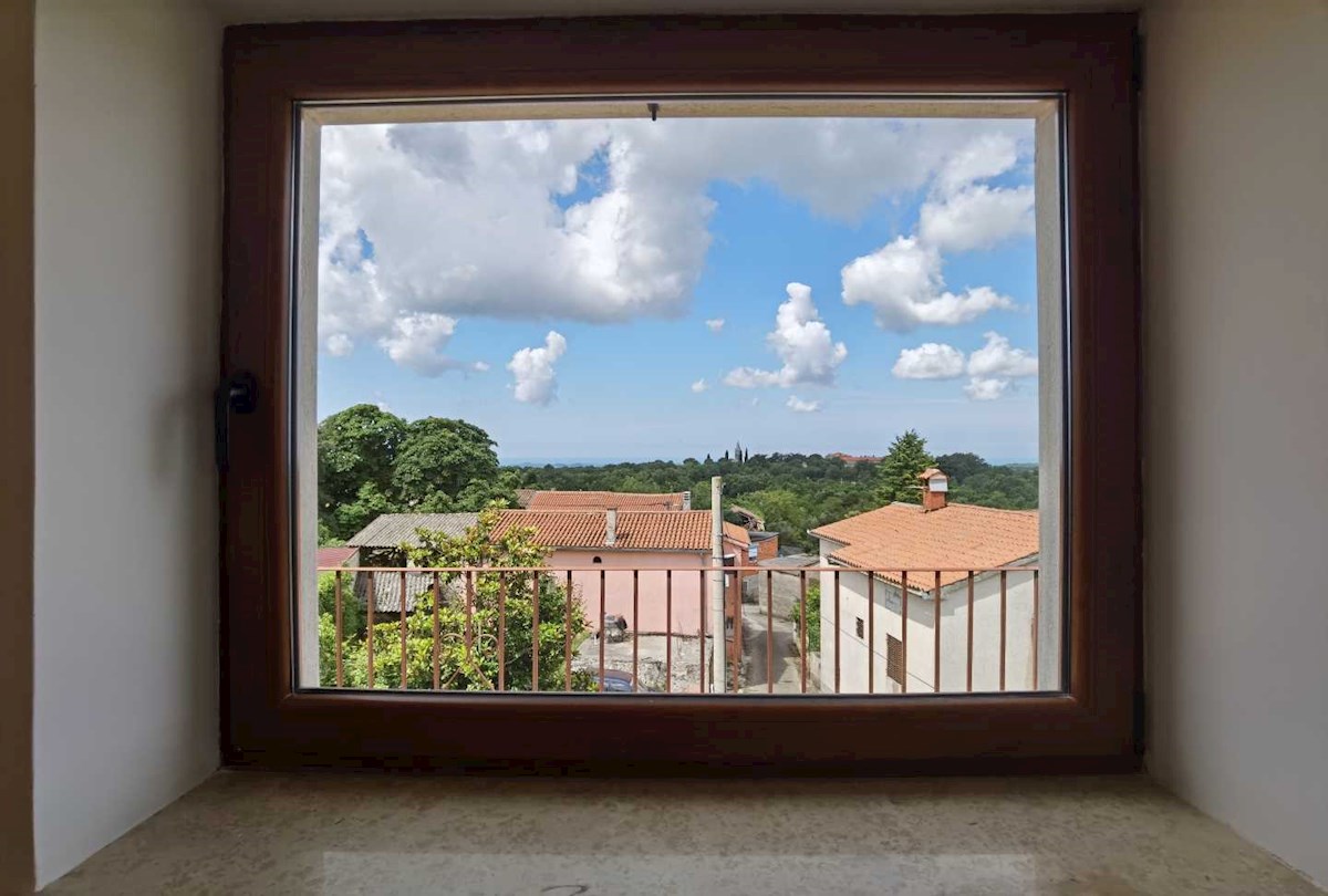 Originale e affascinante casa in pietra istriana con piscina