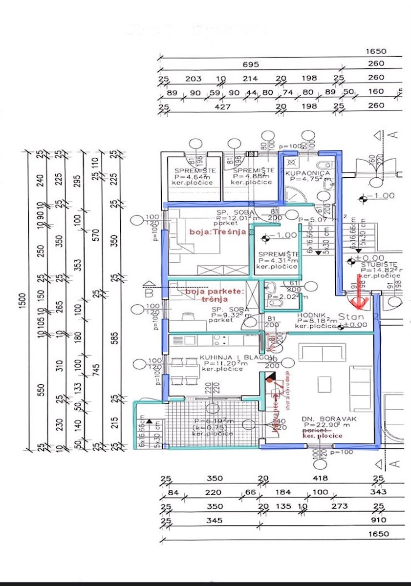 Appartamento con 2 camere, terrazza e posto auto, Novigrad – 86 m²