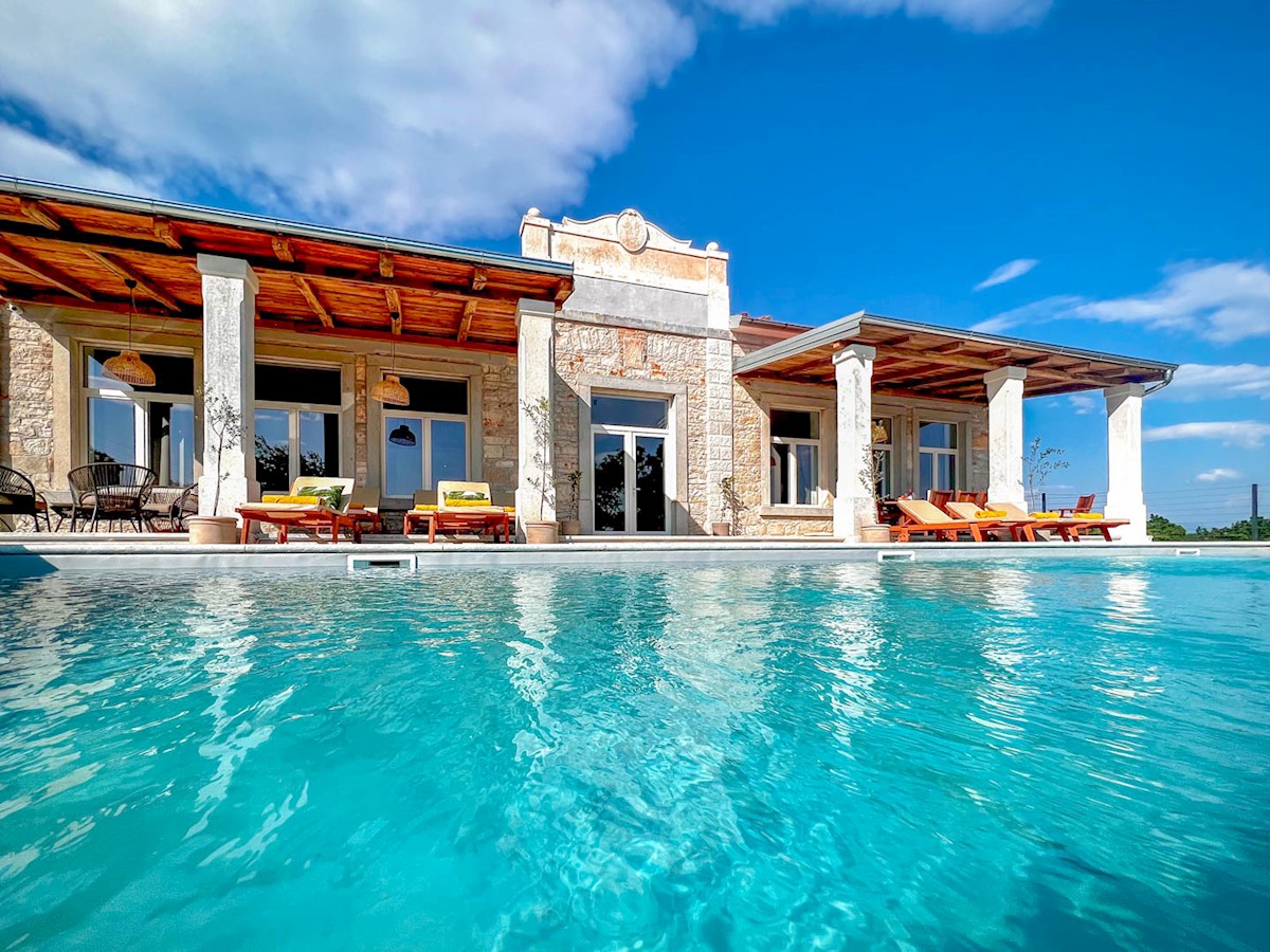 Nuova stella nel mercato immobiliare: compra il tuo angolo di paradiso