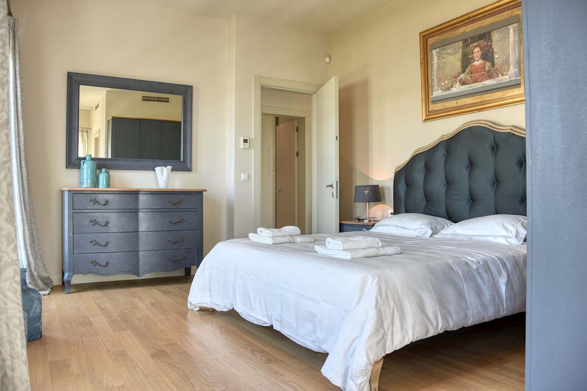 ESCLUSIVO: Il tuo resort privato con piscina di 54 m2 sulla costa occidentale dell'Istria