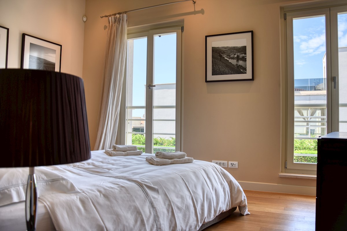 ESCLUSIVO: Il tuo resort privato con piscina di 54 m2 sulla costa occidentale dell'Istria