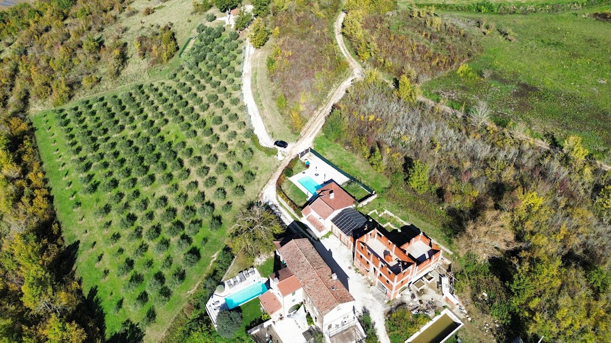 Casa con piscina in zona tranquilla – Brkač, Istria