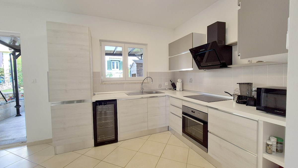 Casa a schiera con jacuzzi – a 800 m dal mare, zona di Parenzo