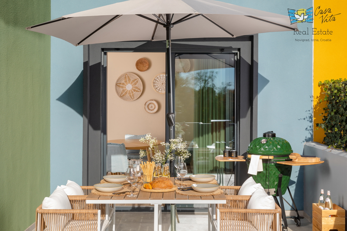 Casa moderna a Parenzo, a 900 metri dal mare!