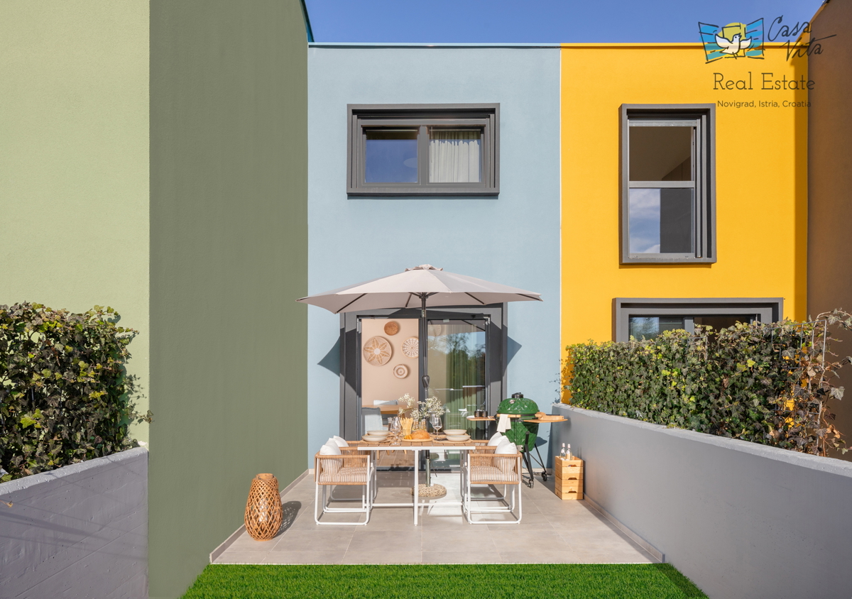 Casa moderna a Parenzo, a 900 metri dal mare!