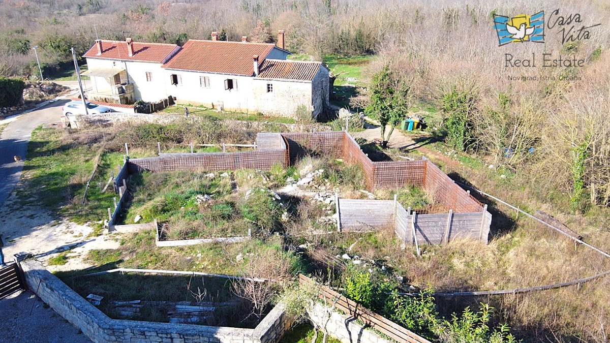 Terreno edificabile per una casa con piscina