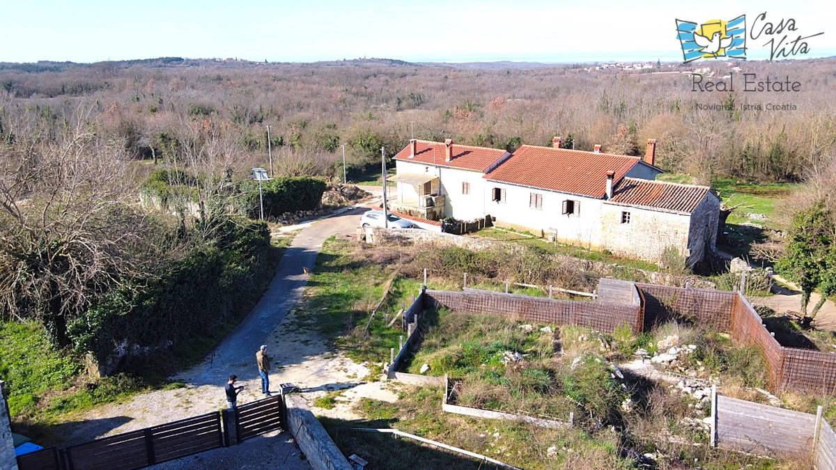 Terreno edificabile per una casa con piscina