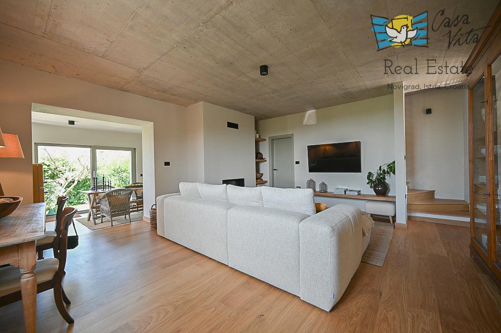 ISTRA, BUJE - Bellissima casa in pietra nel cuore della città di Buie!