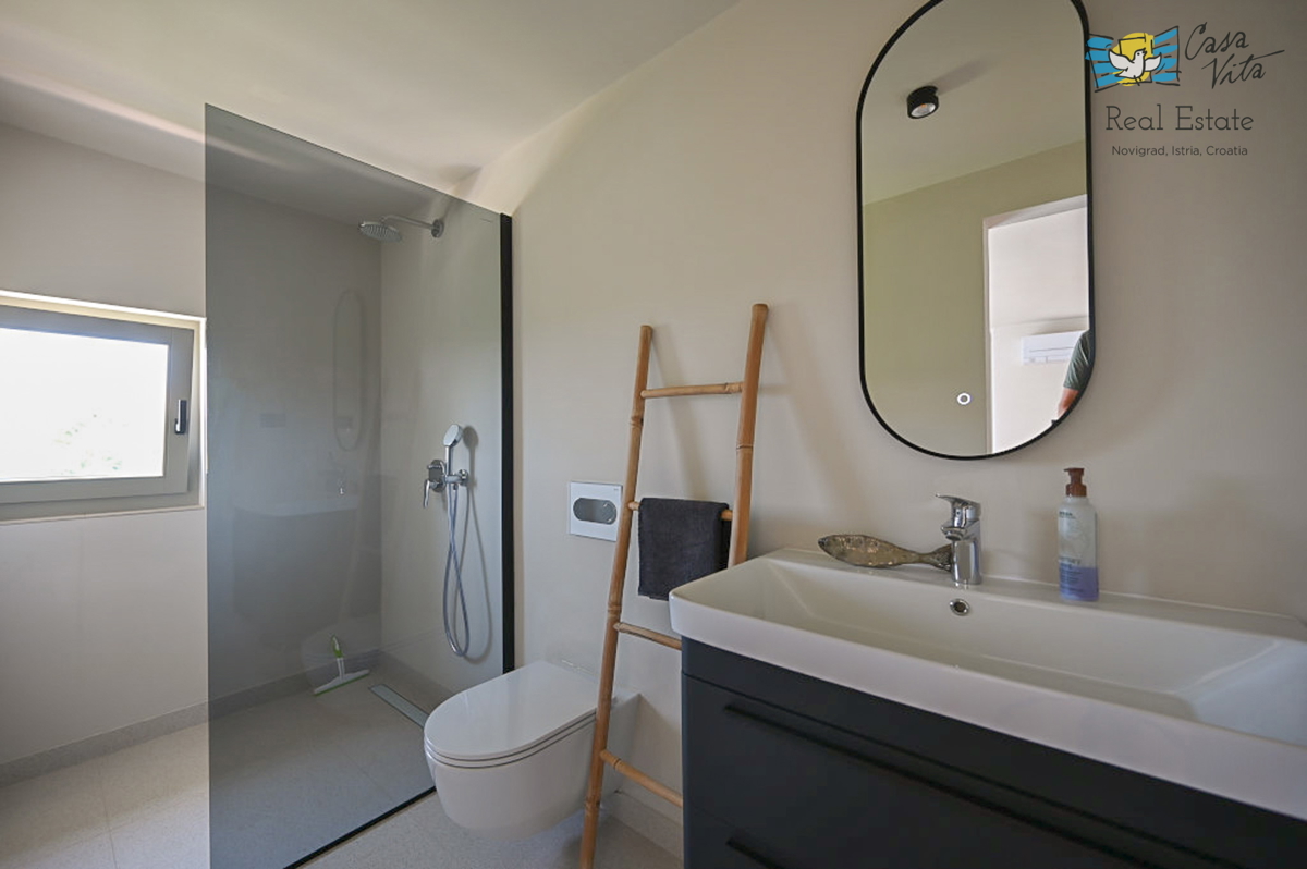 ISTRA, BUJE - Bellissima casa in pietra nel cuore della città di Buie!