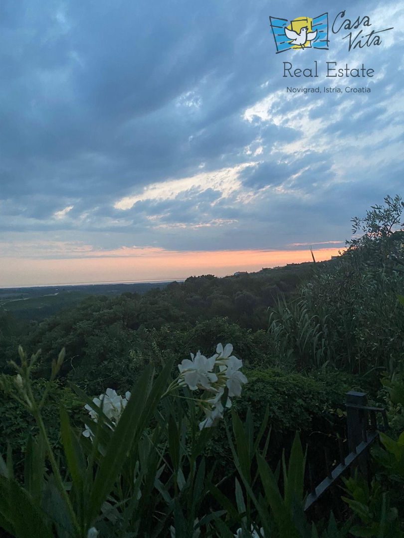 ISTRA, BUJE - Bellissima casa in pietra nel cuore della città di Buie!