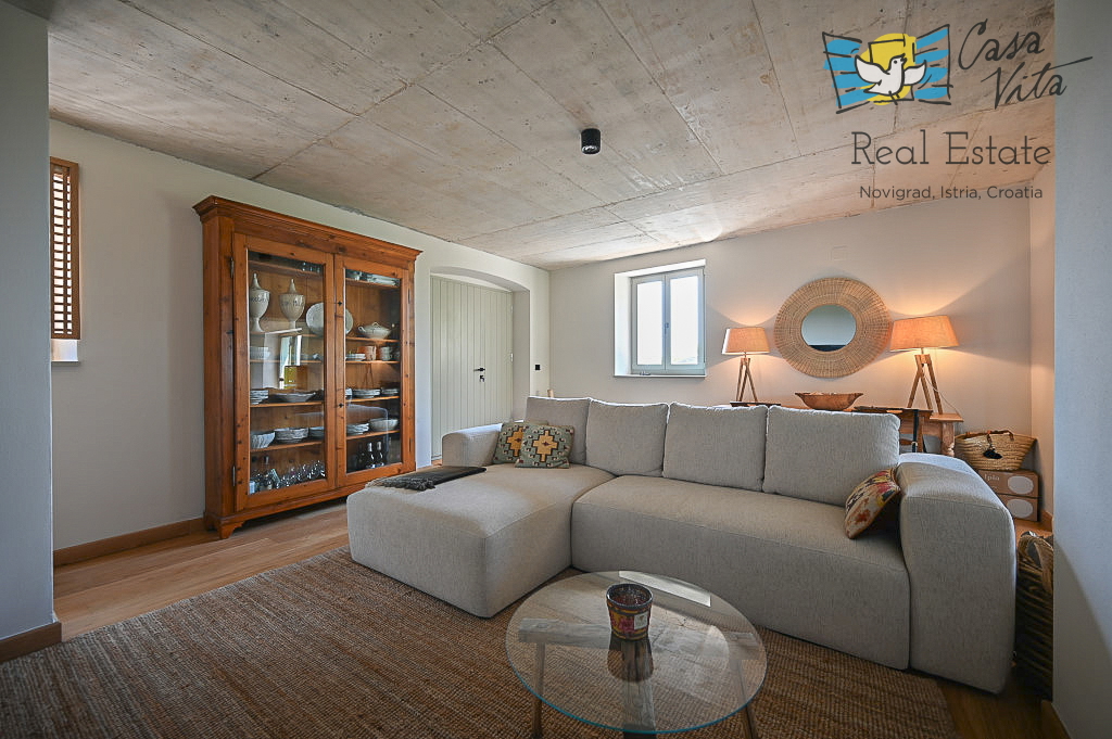 ISTRA, BUJE - Bellissima casa in pietra nel cuore della città di Buie!