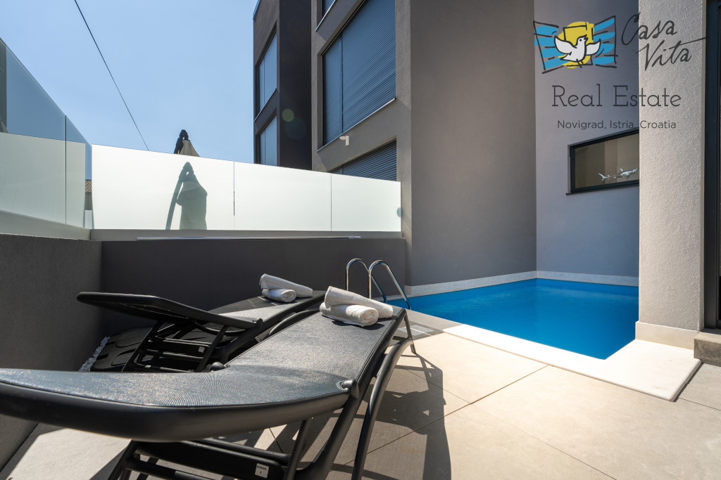 ISTRA, FUNTANA - casa a schiera con piscina vicino al mare