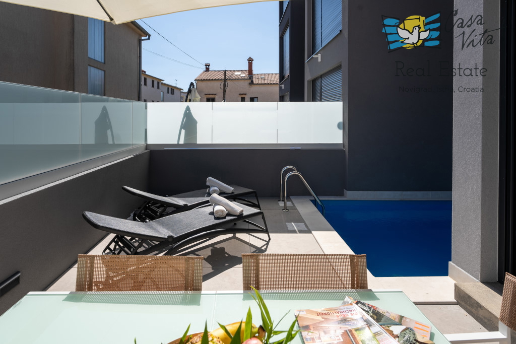 ISTRA, FUNTANA - casa a schiera con piscina vicino al mare