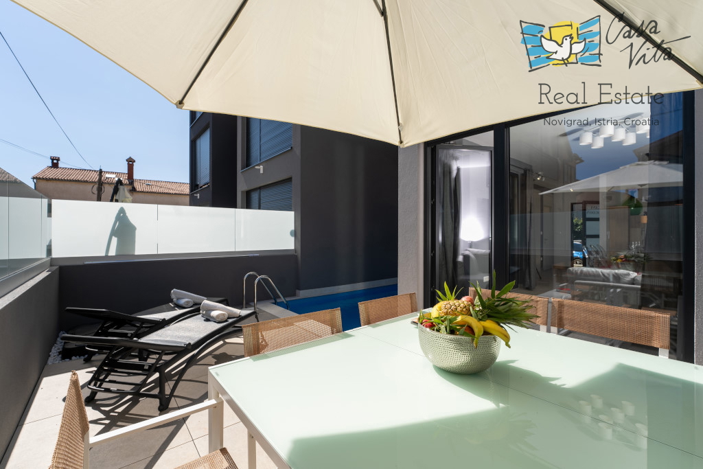 ISTRA, FUNTANA - casa a schiera con piscina vicino al mare