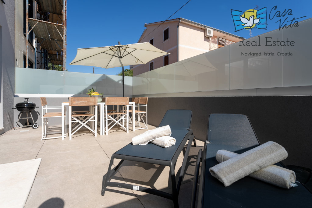 ISTRA, FUNTANA - casa a schiera con piscina vicino al mare