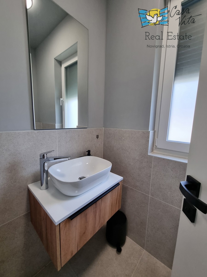 ISTRA, TAR - Ampio appartamento con piscina