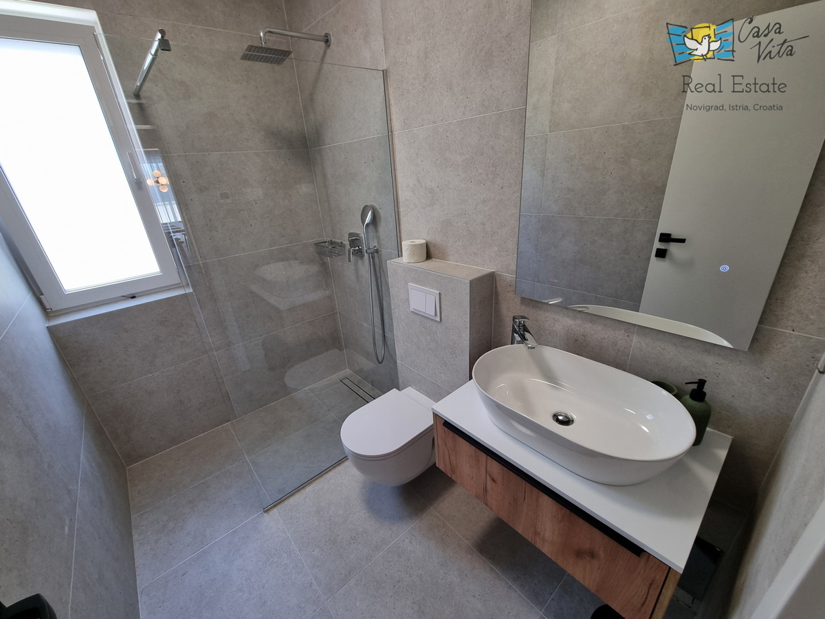ISTRA, TAR - Ampio appartamento con piscina