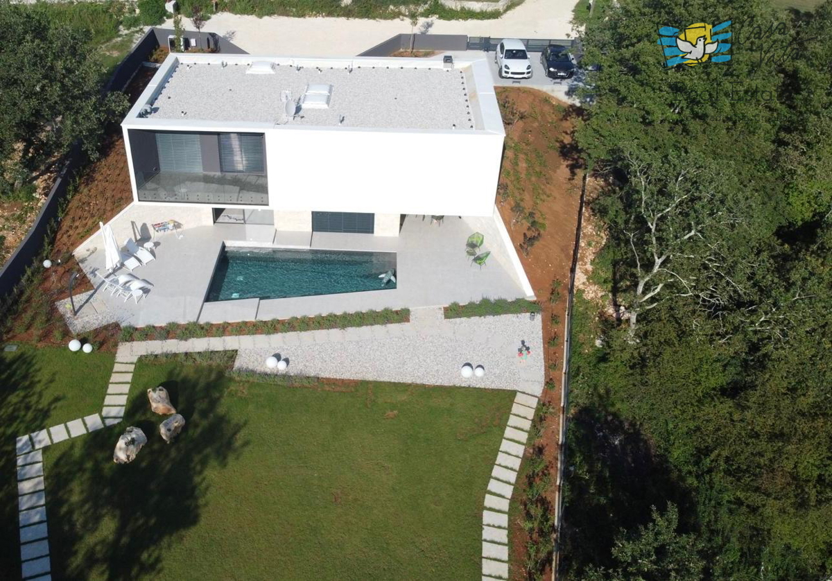 ISTRA, POREČ - Villa di architettura moderna vicino alla città di Poreč!