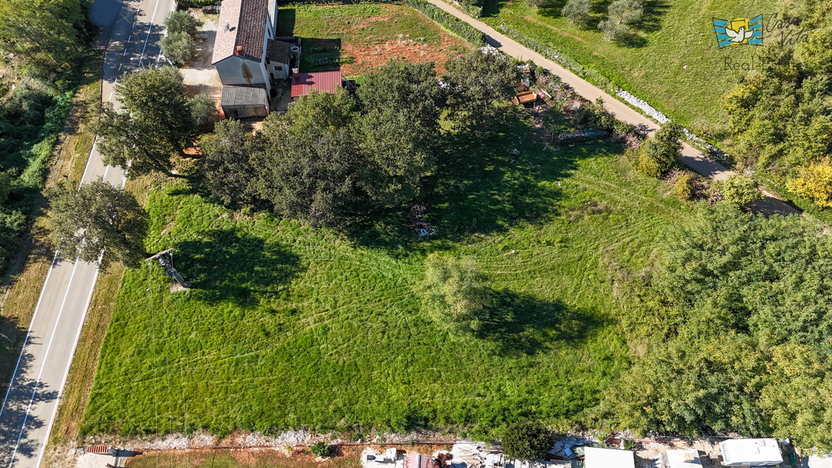 ISTRA, VIŠNJAN - Terreno edificabile con progetto per edificio residenziale
