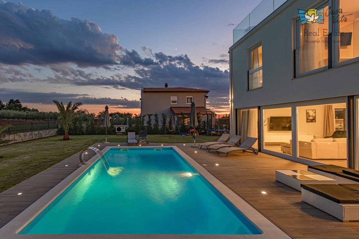 Villa moderna splendidamente decorata nelle vicinanze della città di Parenzo!