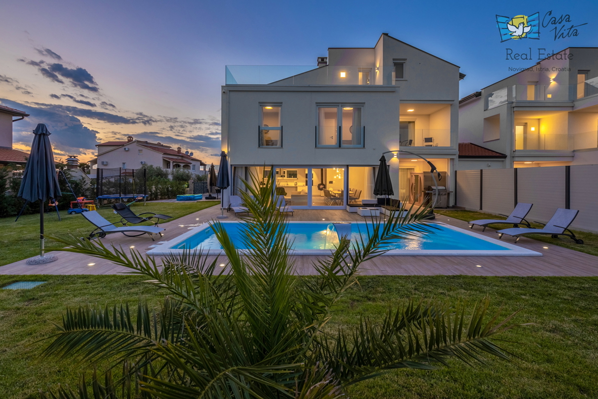 Villa moderna splendidamente decorata nelle vicinanze della città di Parenzo!