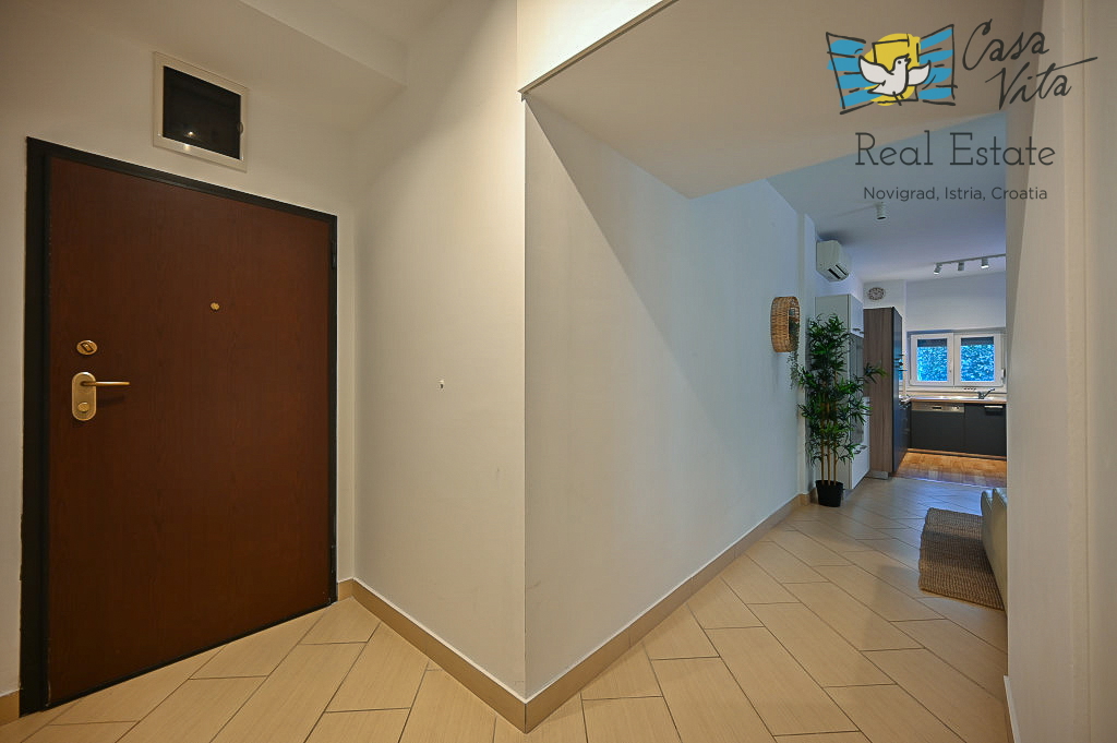 ISTRA, NOVIGRAD - Appartamento al piano terra in super posizione a 200m dal mare e dal centro!