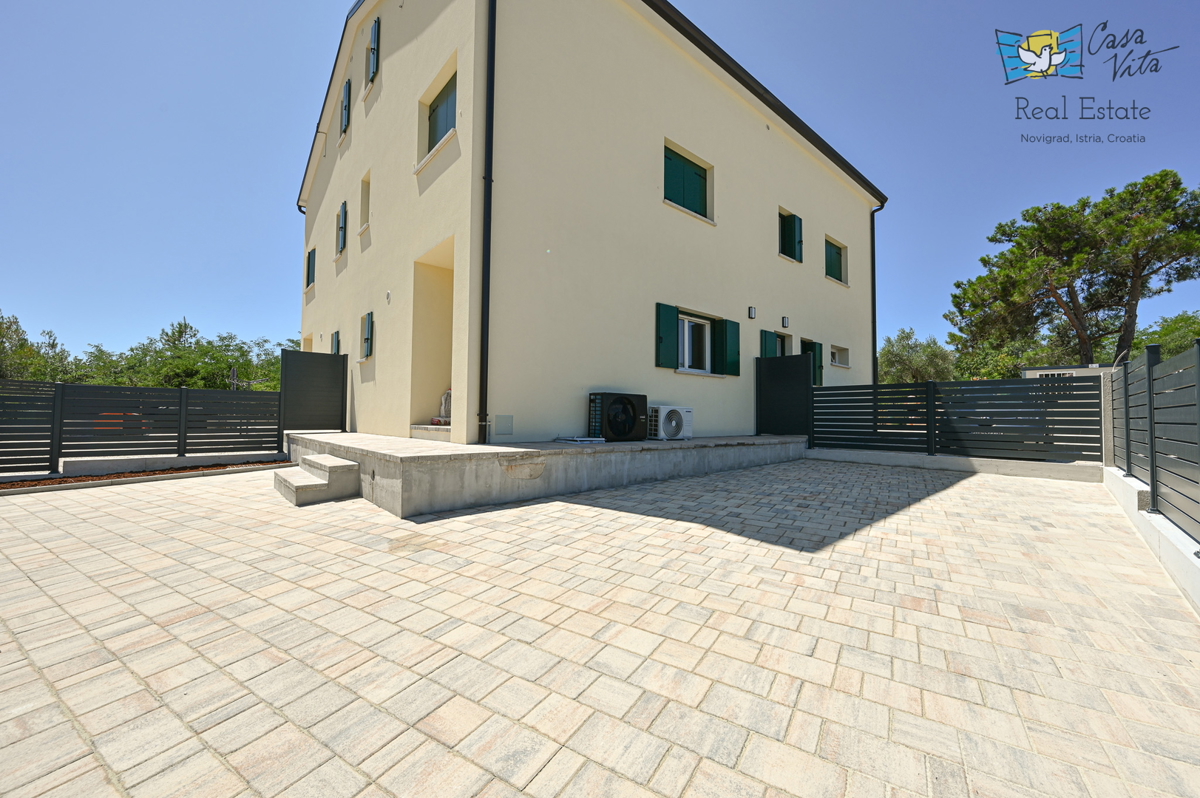 ISTRA, UMAG - Appartamento al piano terra a 3 km da Umago!