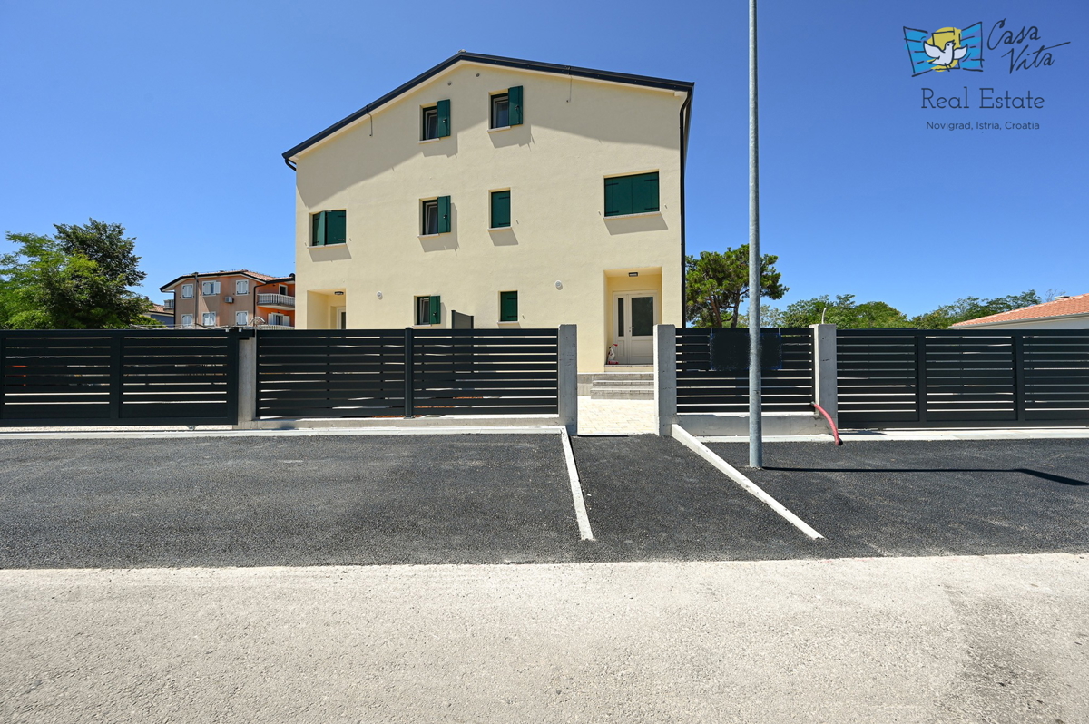 ISTRA, UMAG - Appartamento al piano terra a 3 km da Umago!