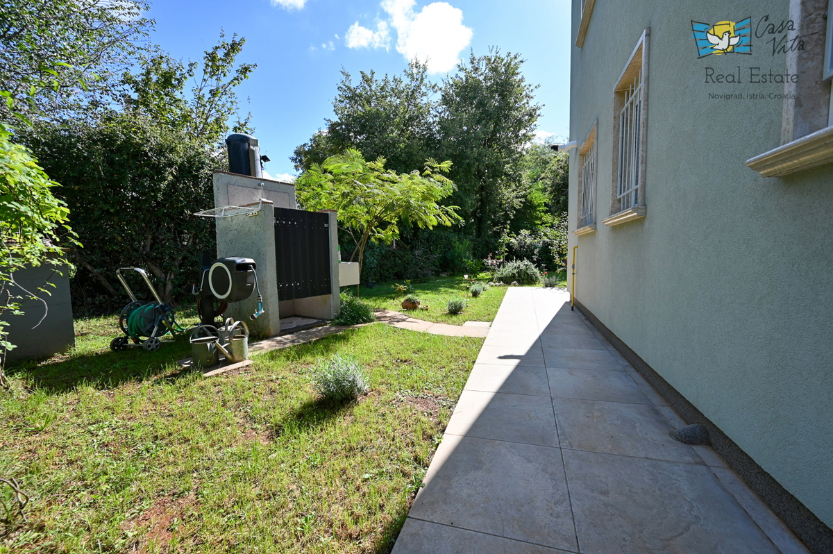 ISTRA, Umag - Villa indipendente nei dintorni di Lovrečica!