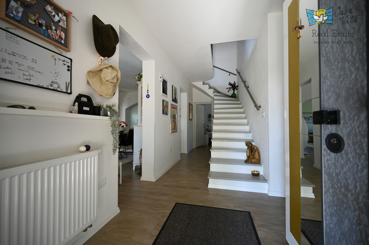 ISTRA, Umag - Villa indipendente nei dintorni di Lovrečica!