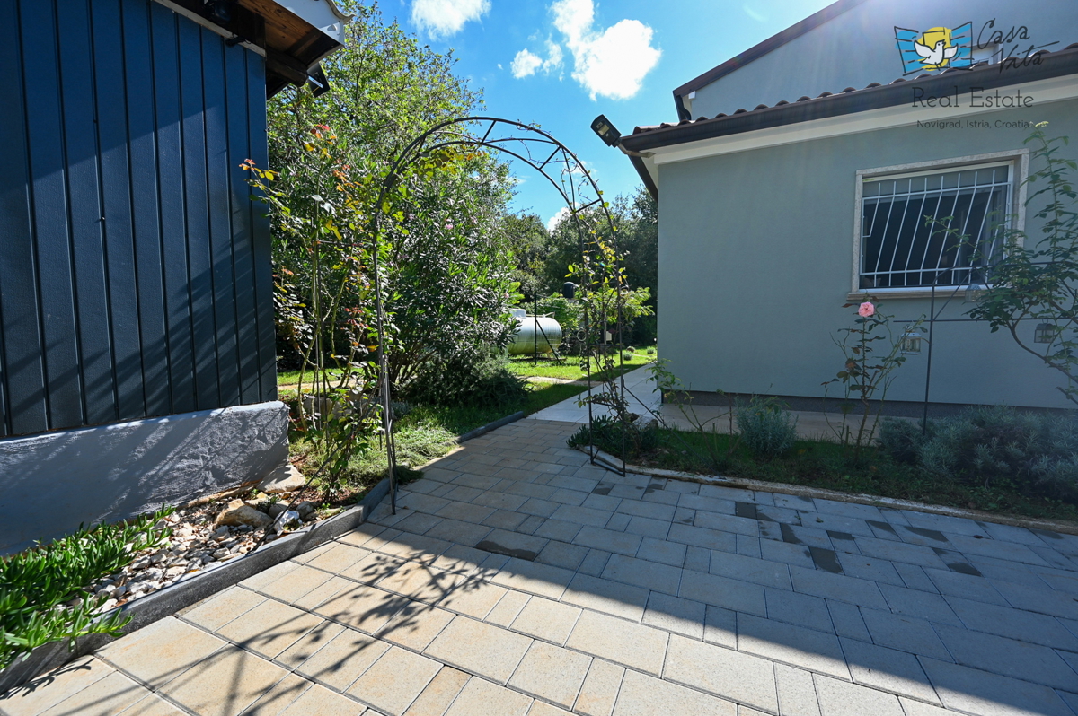 ISTRA, Umag - Villa indipendente nei dintorni di Lovrečica!