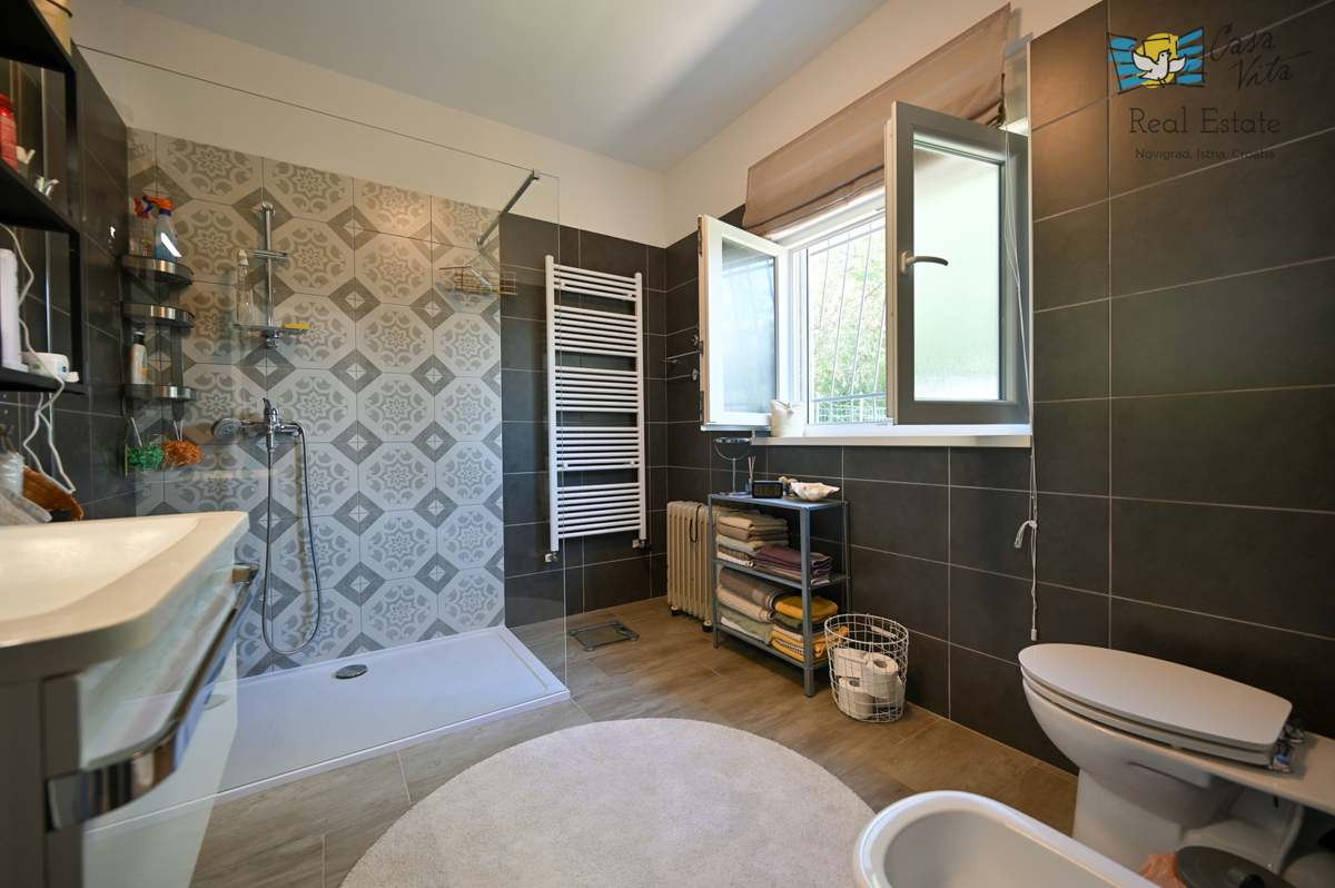 ISTRA, Umag - Villa indipendente nei dintorni di Lovrečica!