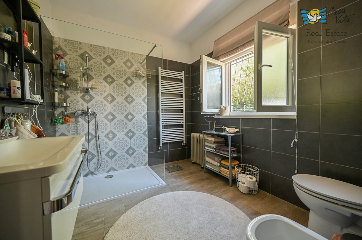 ISTRA, Umag - Villa indipendente nei dintorni di Lovrečica!