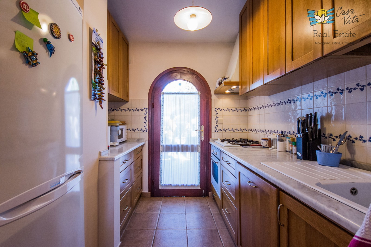 ISTRA, POREČ - Bella casa al piano terra nei dintorni della città di Poreč con splendida vista sul mare!