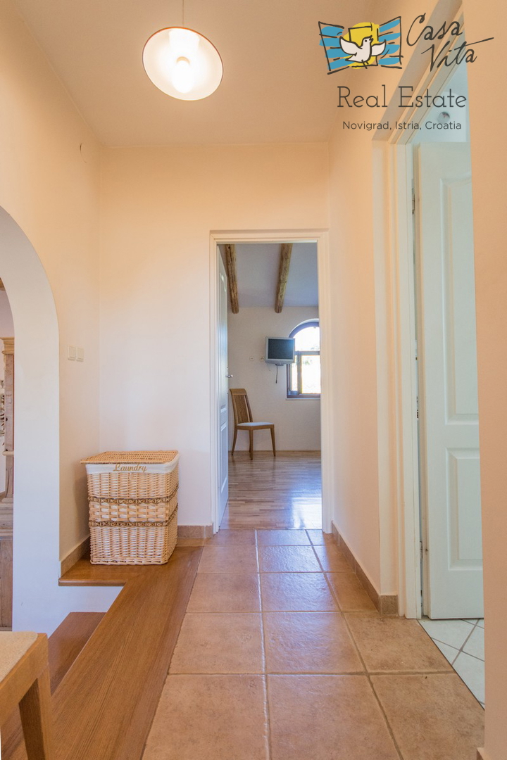 ISTRA, POREČ - Bella casa al piano terra nei dintorni della città di Poreč con splendida vista sul mare!