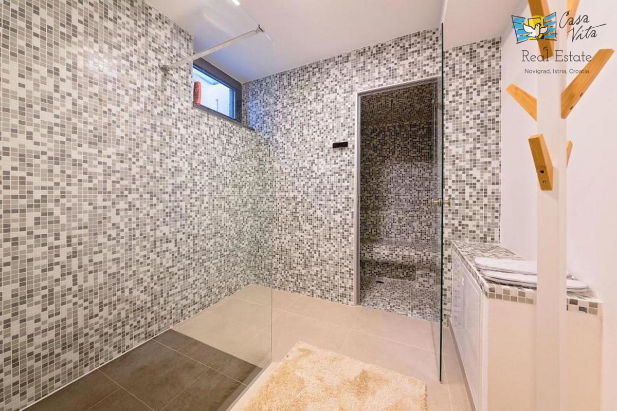 ISTRA, POREČ - Moderna doppia casa a 500 m dal mare!