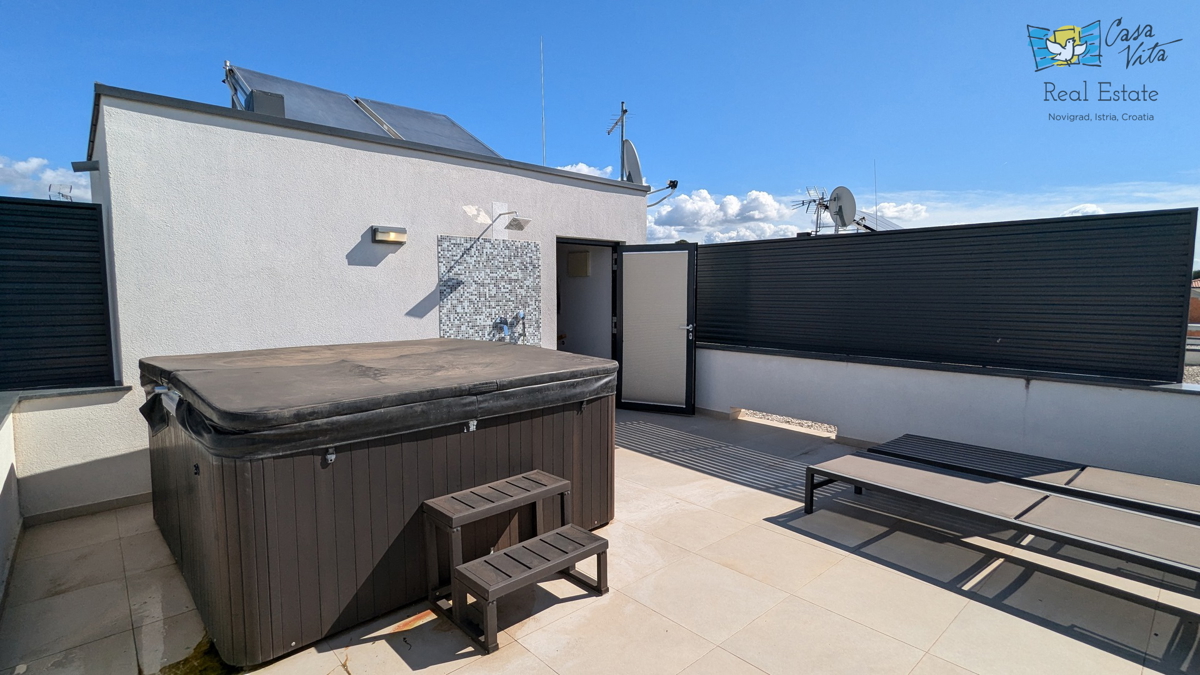 ISTRA, POREČ - Moderna doppia casa a 500 m dal mare!